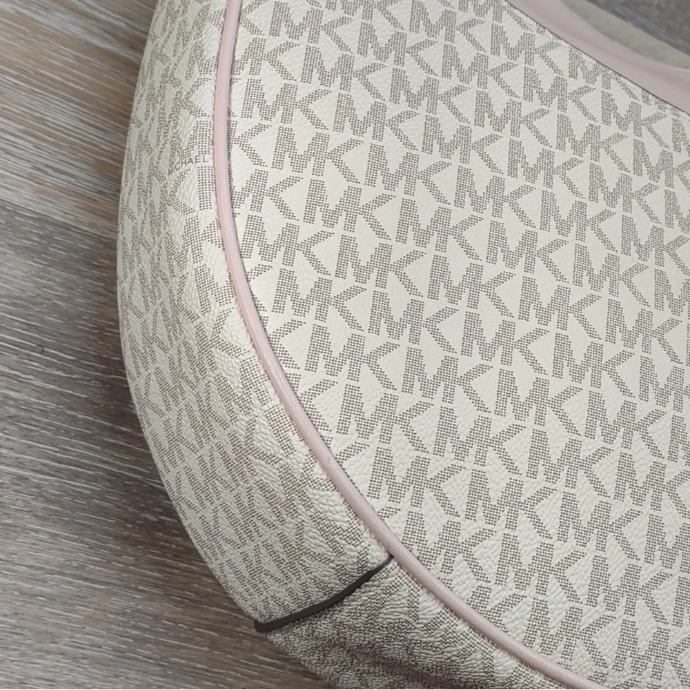 Michael Kors Large Dover Crossbody in Powder Blush! EUC! - Picture 11 of 13